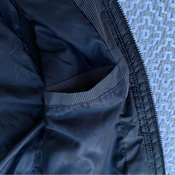 Truth Substance Common Sense Men’s Hooded Vest Black / Pinstripes Size Large EUC - Picture 12 of 15